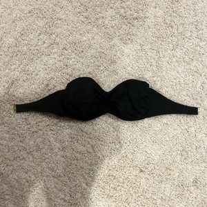 Victoria’s Secret swimsuit top size 38DD